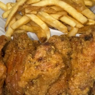 15pc Fried Chicken Wings w/ Fries
